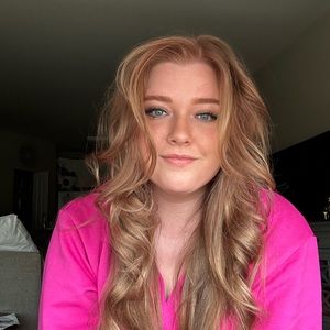Meet your Posher, Kayla